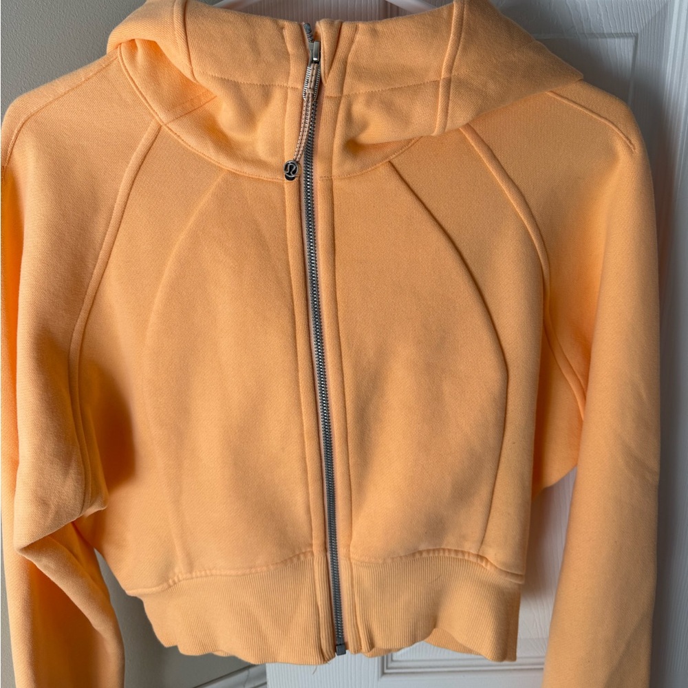 NWOT LULU cropped scuba sweatshirt -coral in color